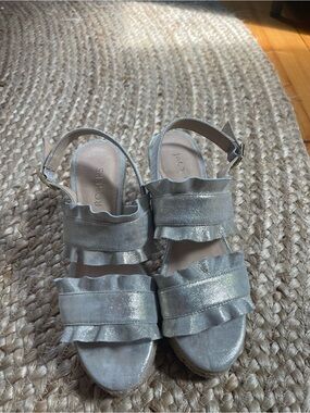 Jack Rogers Silver Metallic Ruffle Slingback Sandals - Women